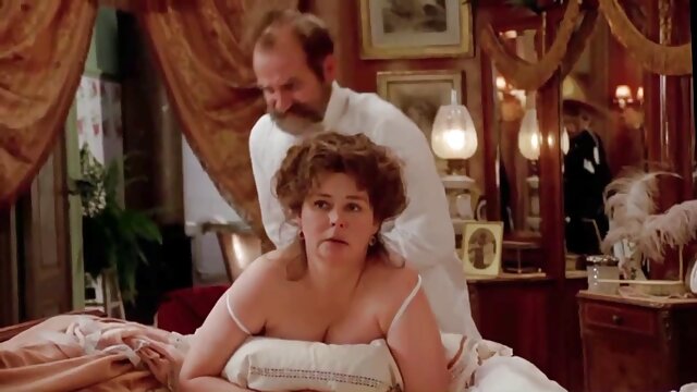 Best porn :  Firaisana telo miaraka amin'ny lehilahy iray, dominatrix ary tovovavy andevo XXX videos 