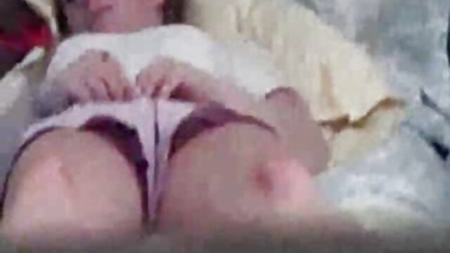 Best porn :  Ny ankizilahy manadala ny vadin'ny namany rehefa mijery lalao izy XXX videos 