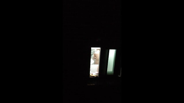 Best porn :  Ny brunette feno amin'ny tratra dia mitaky fikapohana mafy ao amin'ny efitrano fatoriana XXX videos 