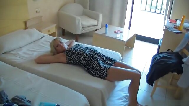 Best porn :  Ny vehivavy janga blonde dia te hahatsapa azy amin'ny toerana maro samihafa XXX videos 